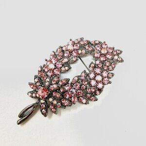 🆕 On Trend Lite Rose Branch Cluster Crystal Accent Pin